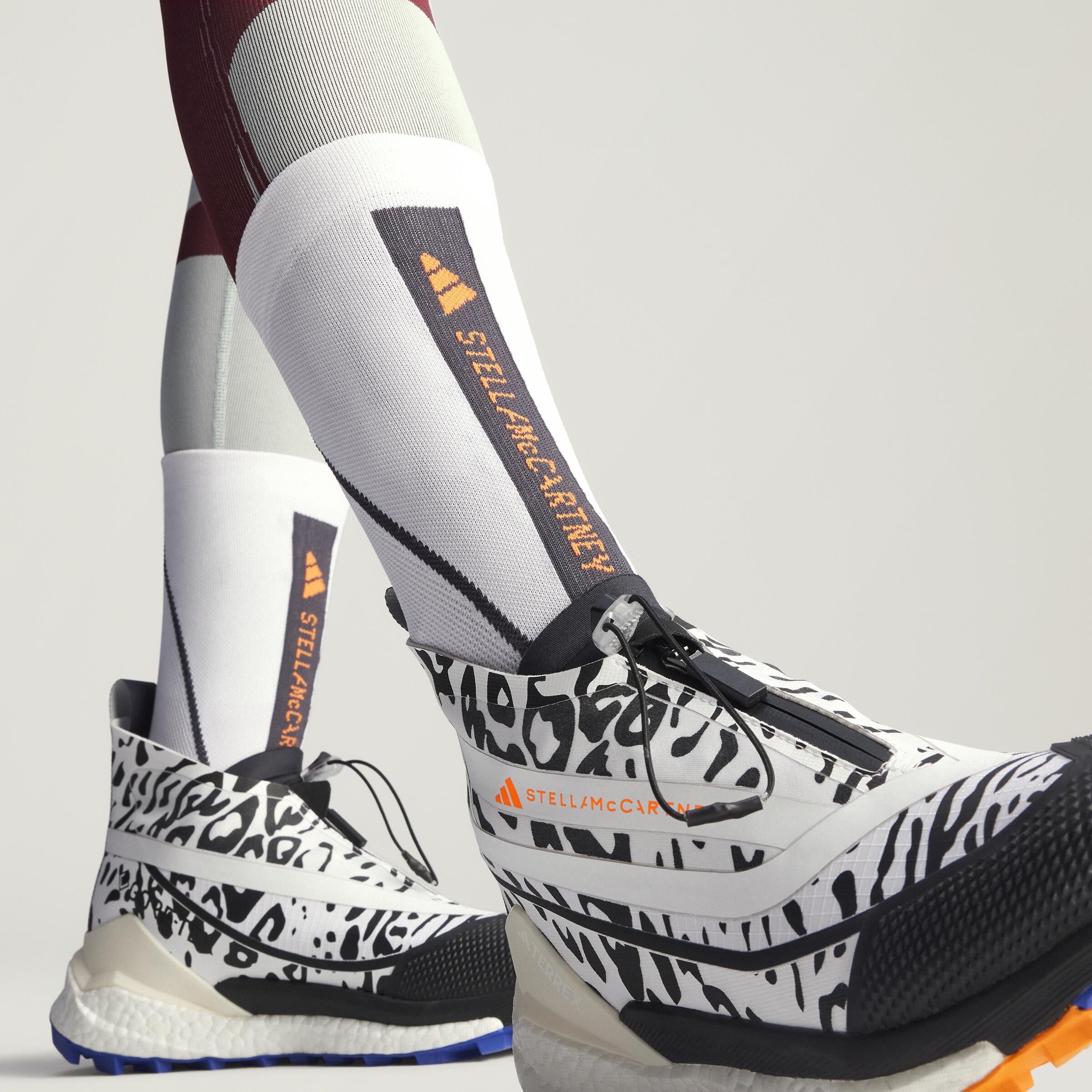 Sportsocken ADIDAS X STELLA MCCARTNEY - WHITE/UTIBLK/APSIOR - Weiß