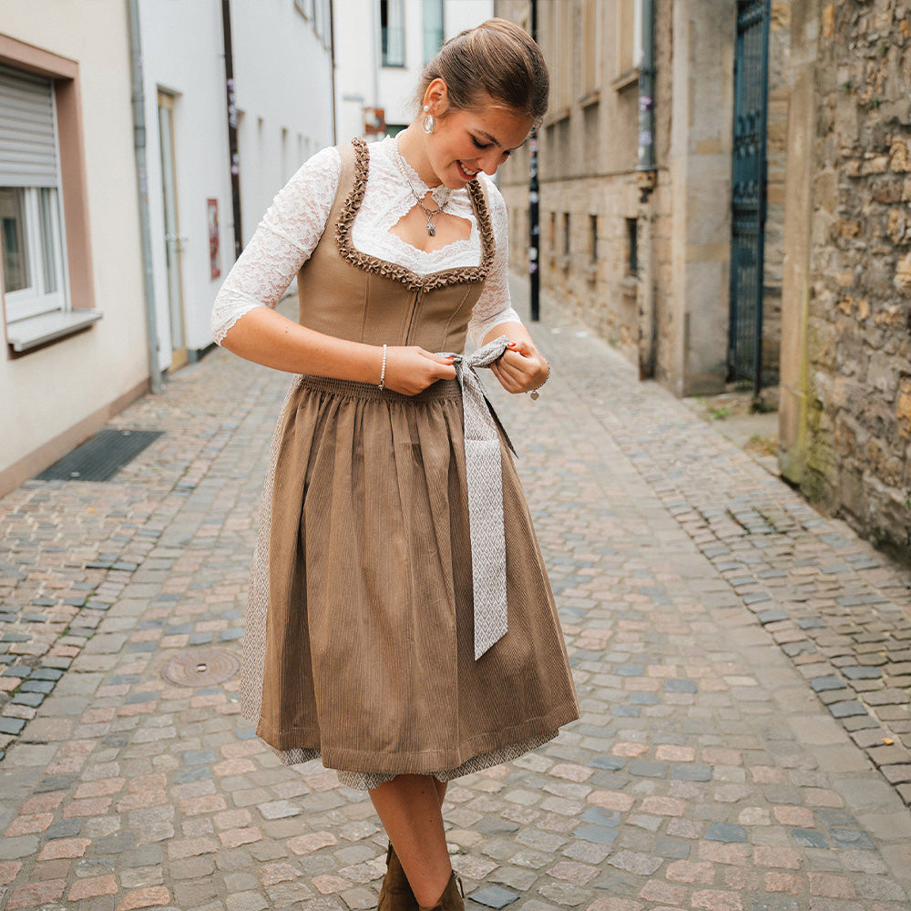 Dirndl Look