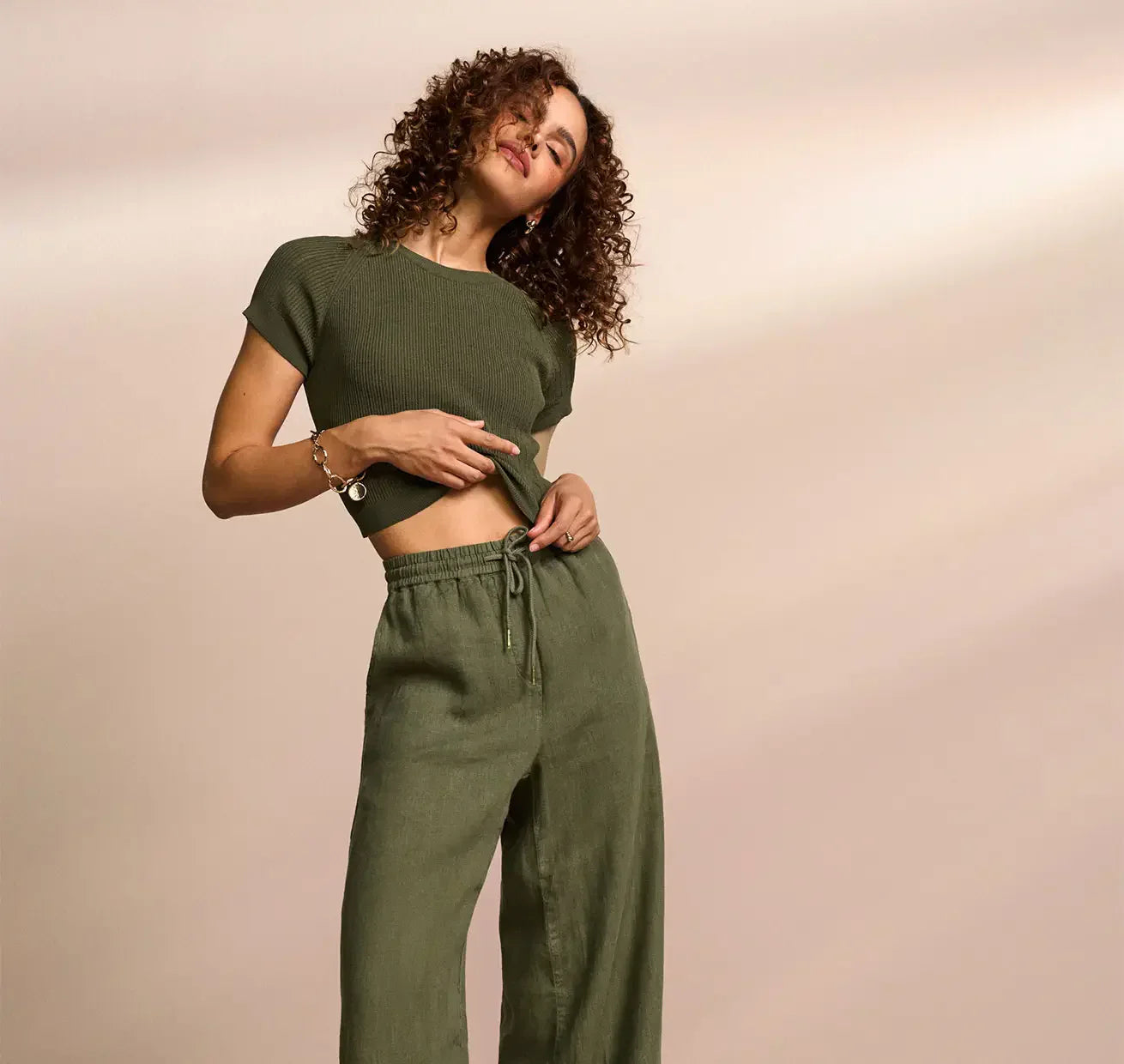 Khaki Farben kombinieren