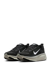 Laufschuhe VOMERO 18 - 007-BLACK/SUMMIT WHITE-COCONUT - Schwarz