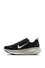 Laufschuhe VOMERO 18 - 007-BLACK/SUMMIT WHITE-COCONUT - Schwarz
