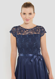 Cocktailkleid aus Spitze und Chiffon - 3030 - Blau