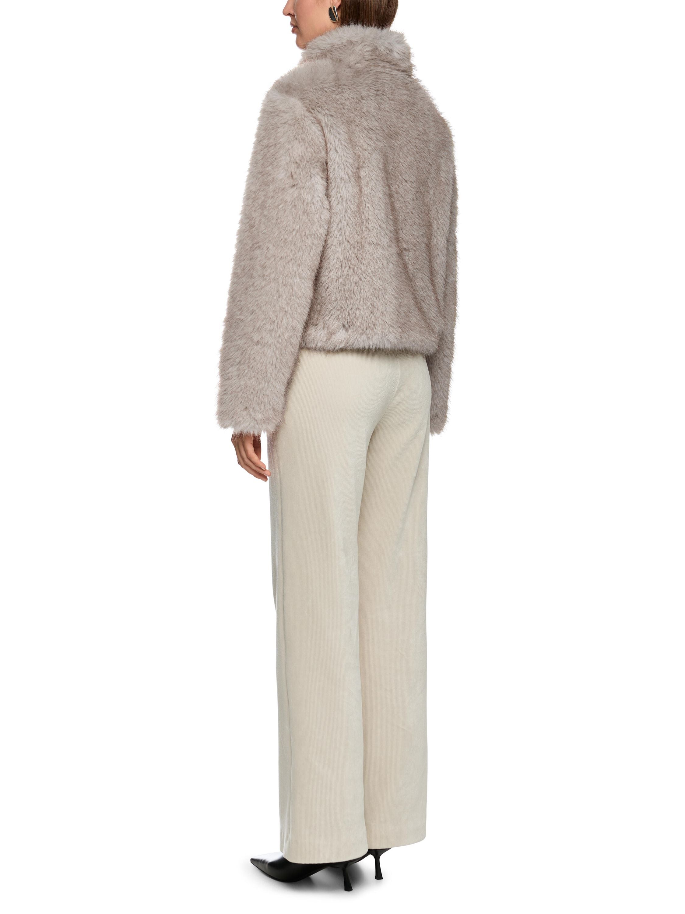 Übergangsjacke aus Fun Fur - 182 - Beige