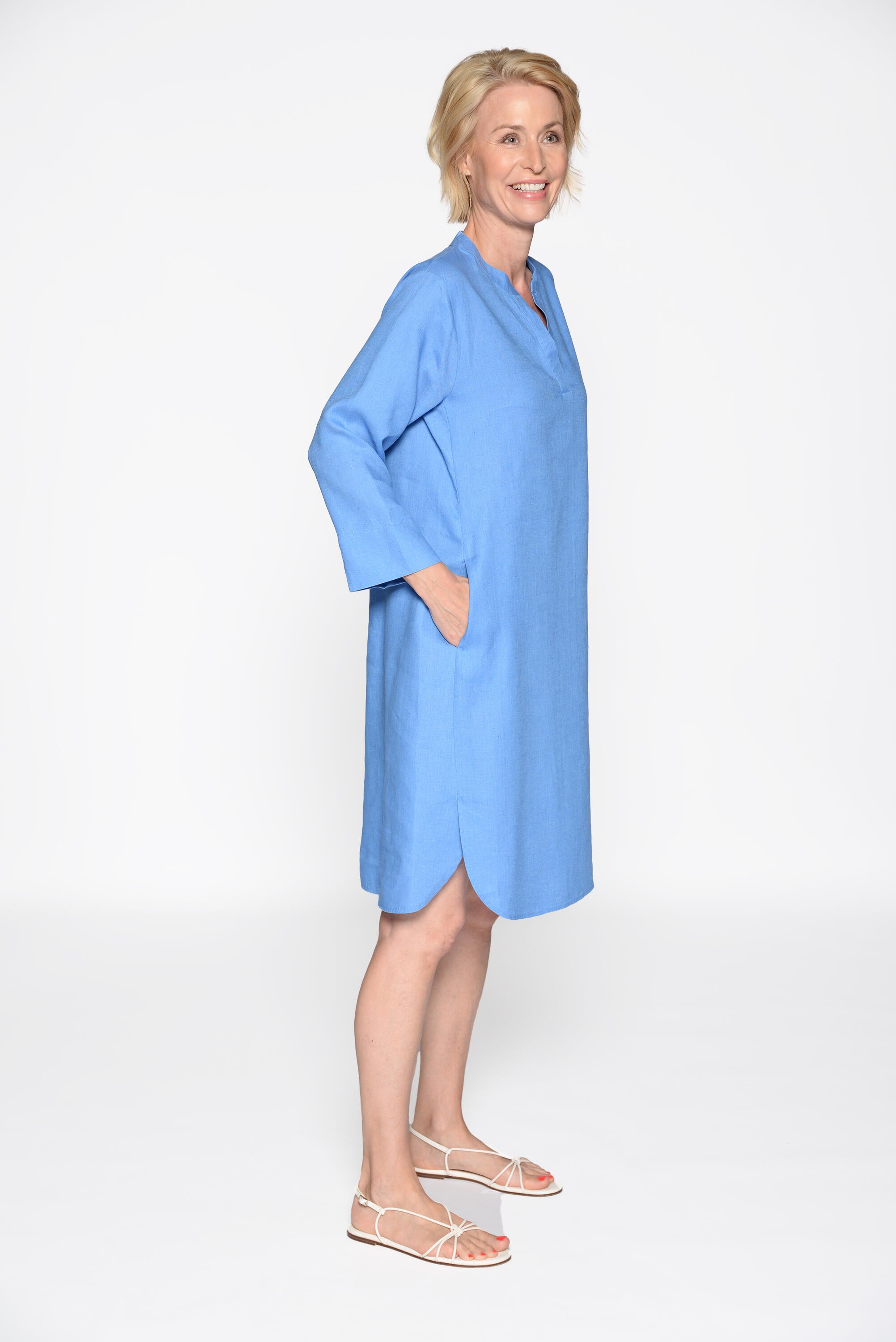 Freizeitkleid Midi aus Leinen - 647 AZUR - Blau