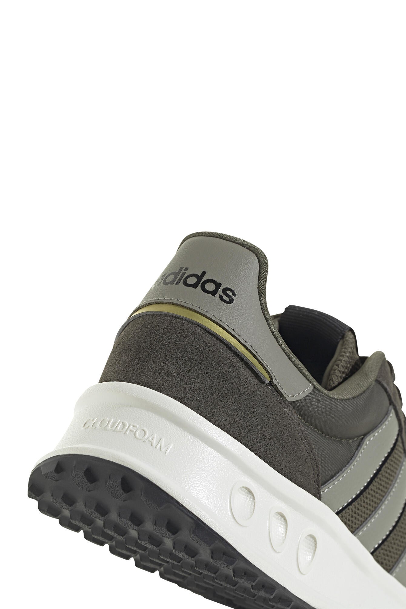 Sneaker RUN 84 - OLISTR/SILPEB/CBLACK - Khaki