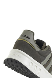 Sneaker RUN 84 - OLISTR/SILPEB/CBLACK - Khaki