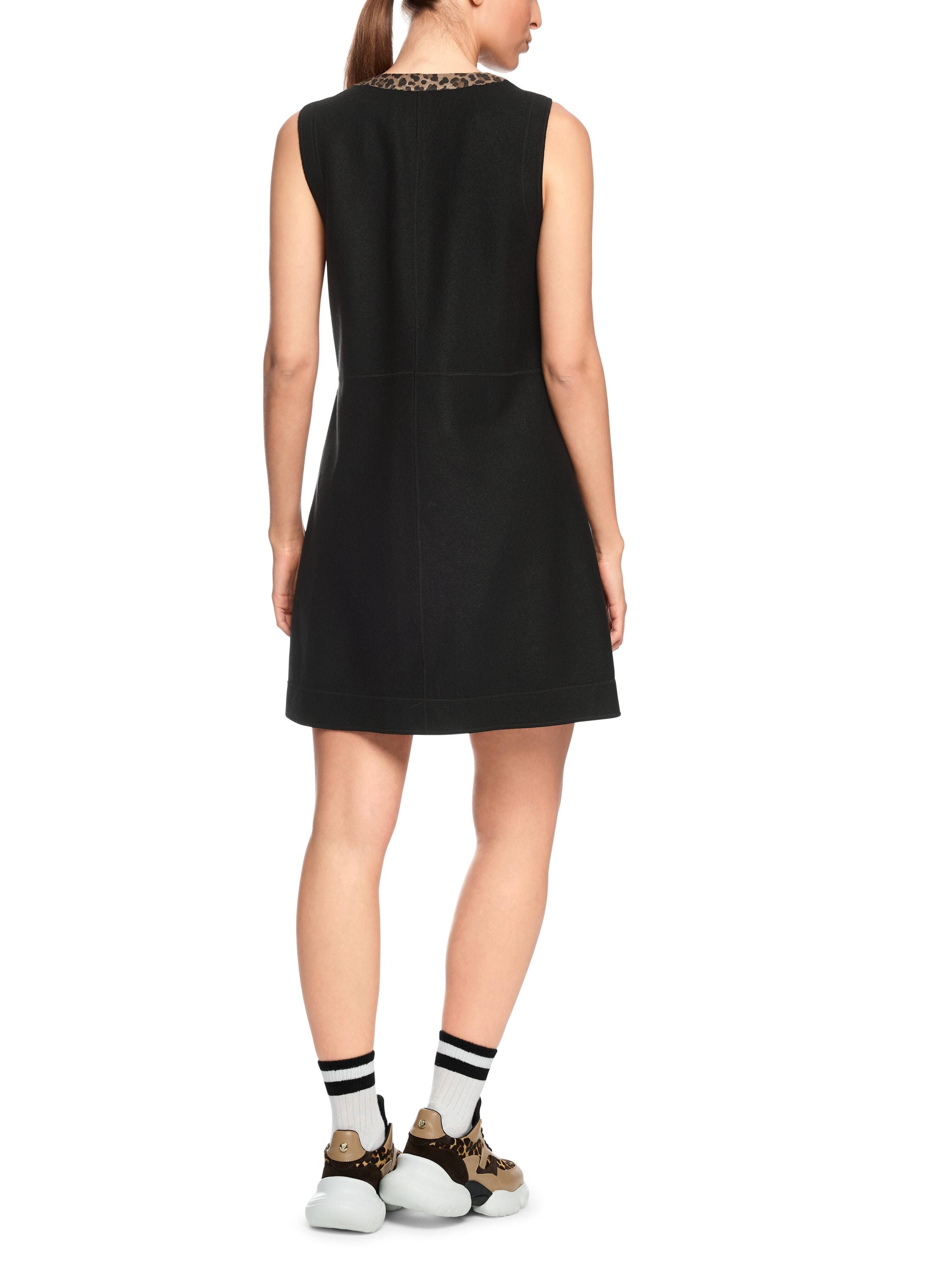 Minikleid aus Schurwolle - 900 - Schwarz