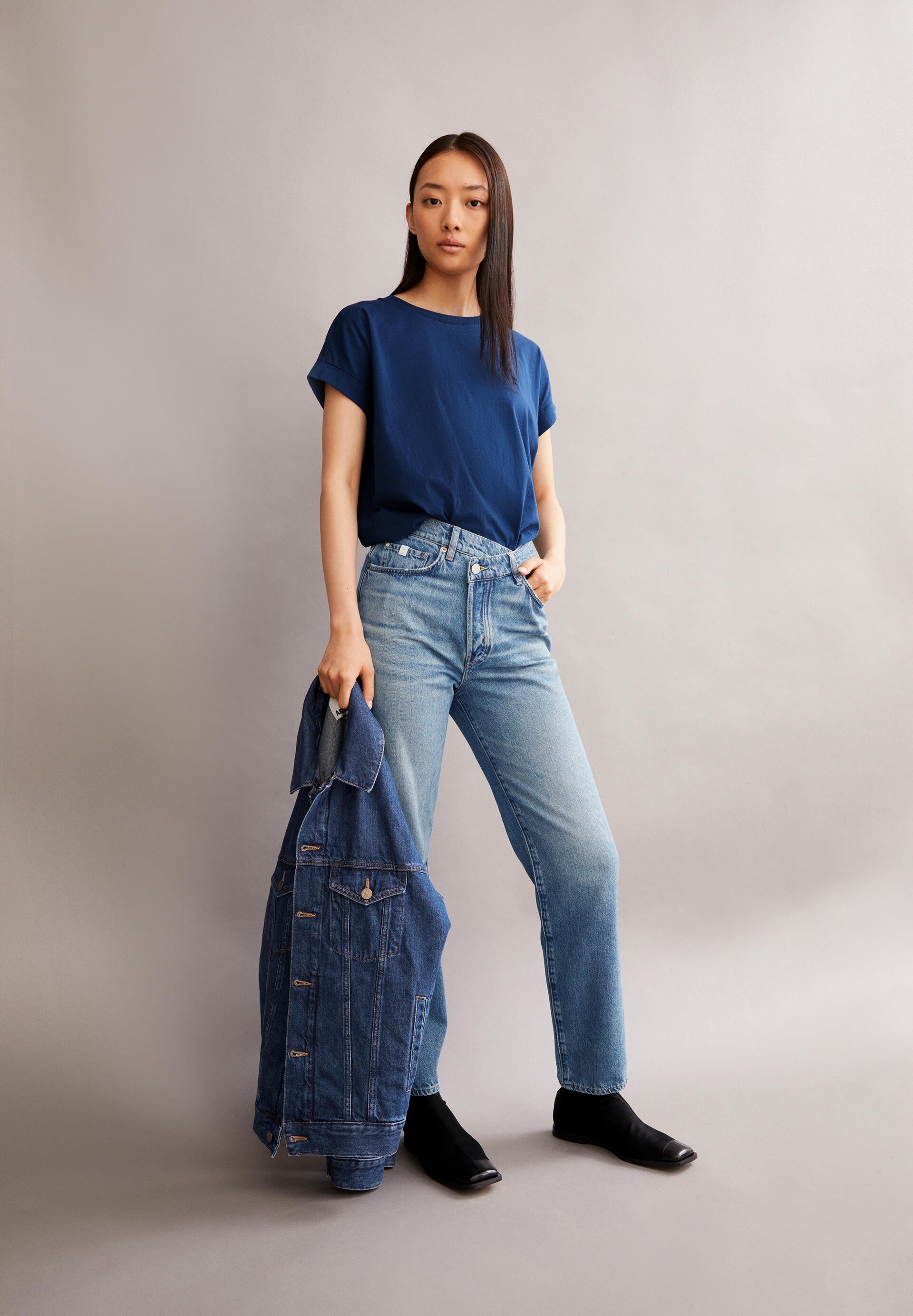 T-Shirt aus Bio-Baumwolle - 2869-faded indigo - Blau