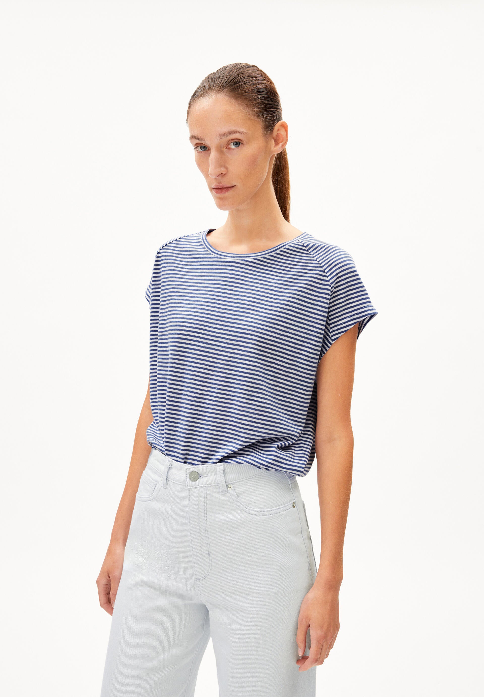 T-Shirt gestreift - 2955-faded indigo-oatmilk - Blau