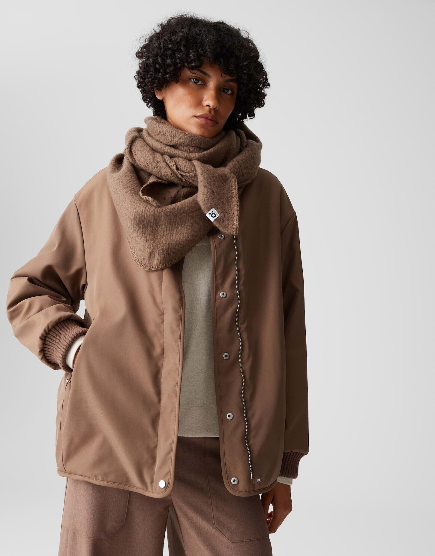 Dreieckstuch  AMADSI aus Bouclé Strick - 20020-cocoa - Braun
