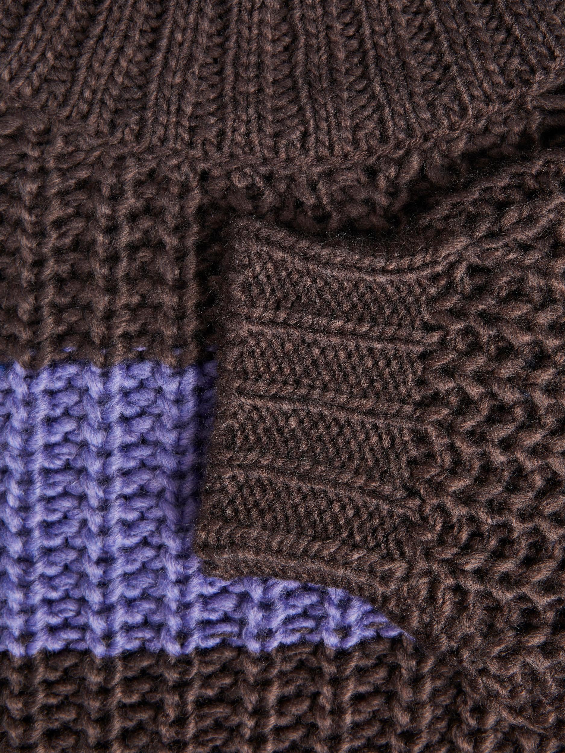 Gestreifter Strickpullover - Twilight Purple/Seal Brown - Mehrfarbig