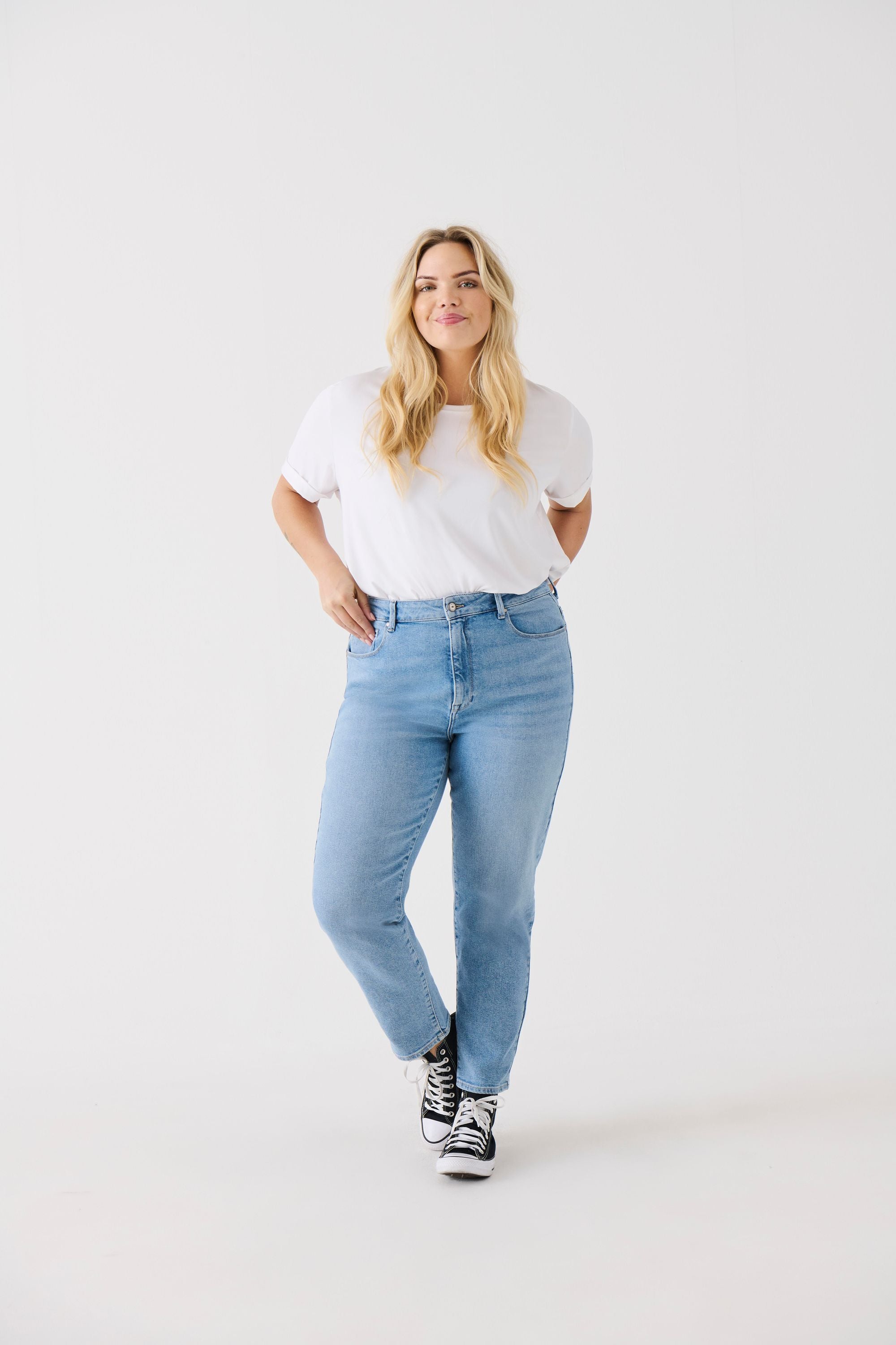 Jeans EMIL Curvy Straight Fit - Light Blue Denim - Blau