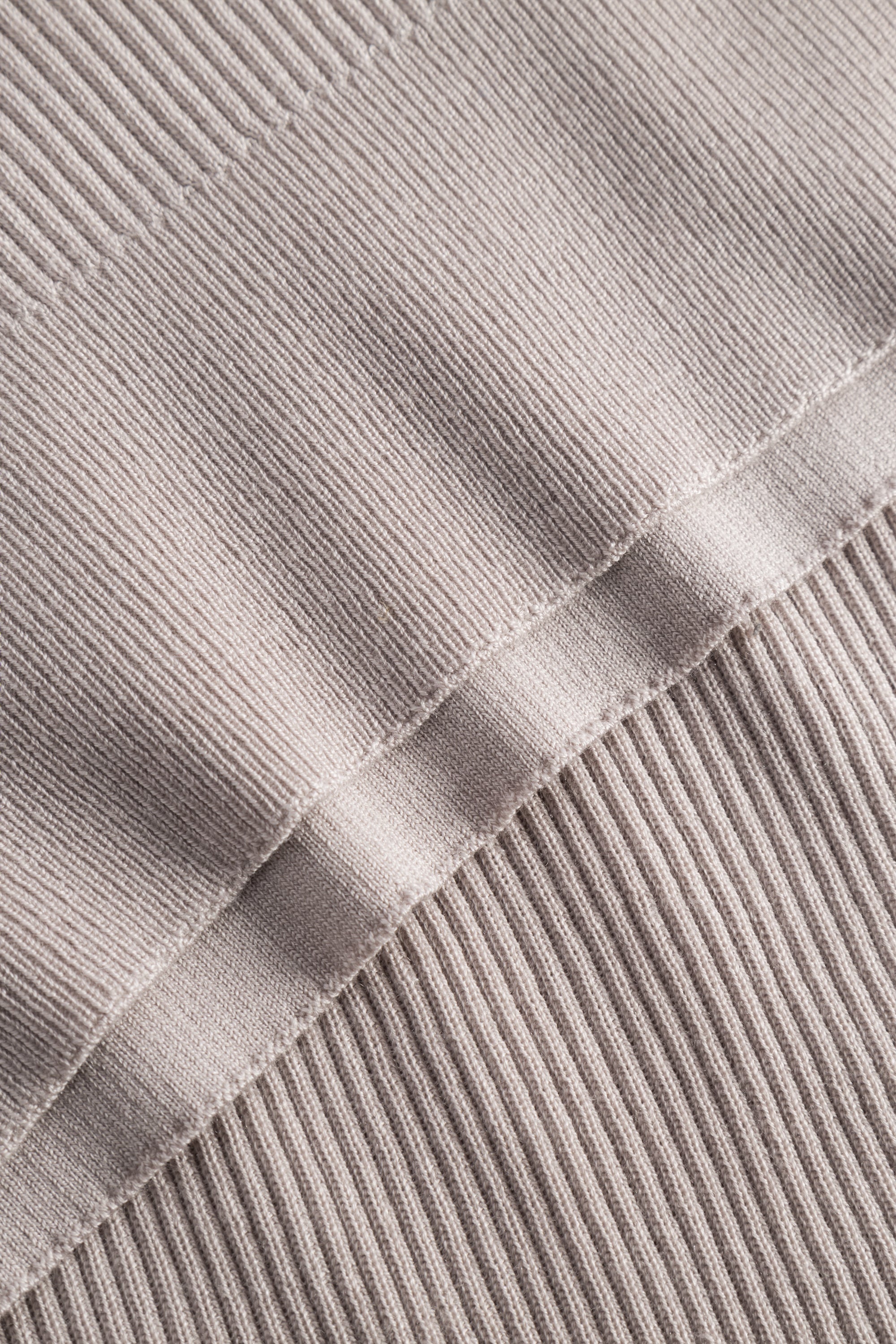 Strickpullover aus Woll-Seide-Mix - Open Beige 298 - Beige