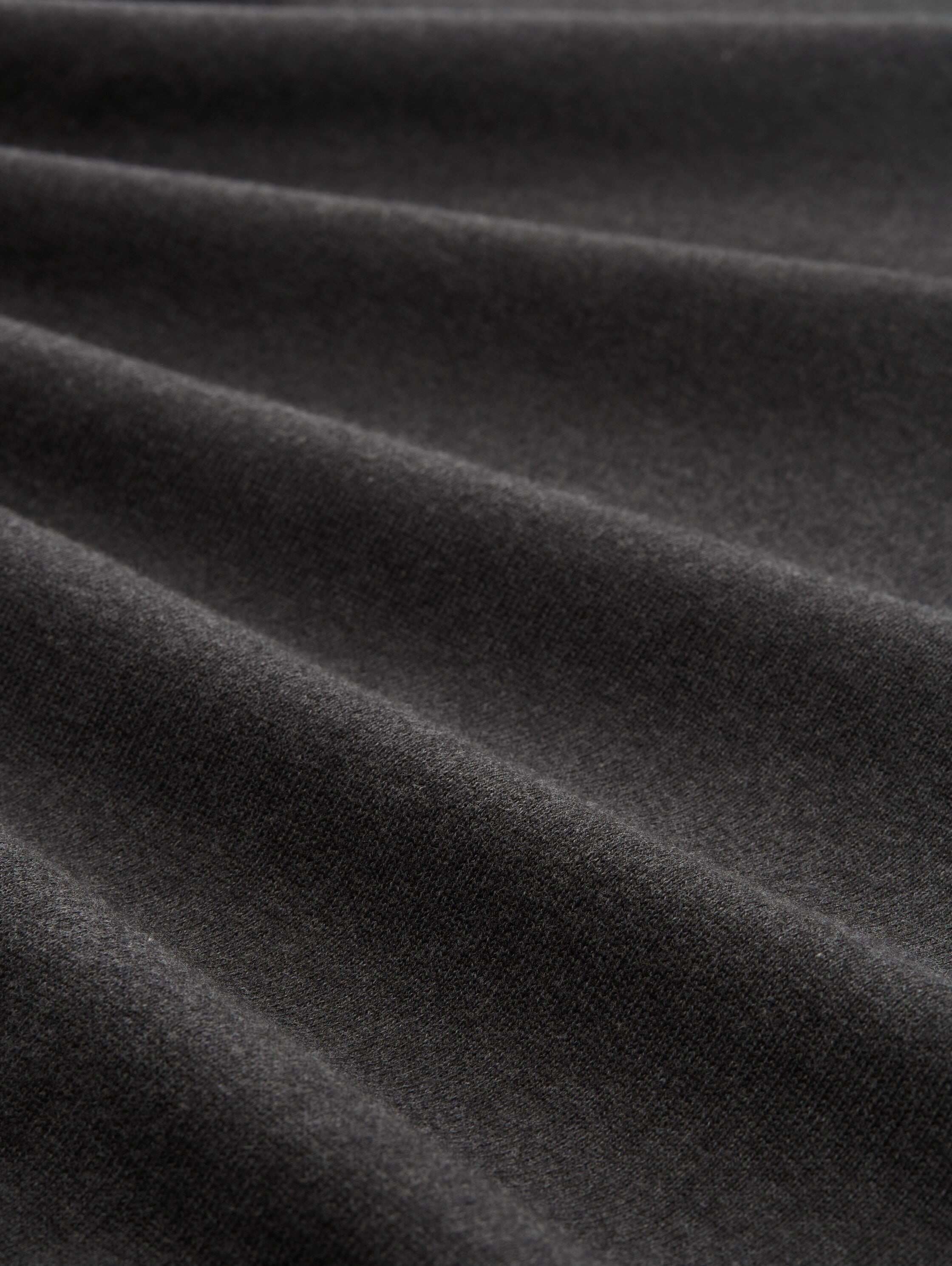 Strickpullover mit V-Ausschnitt - 10617-Black Grey Melange - Schwarz