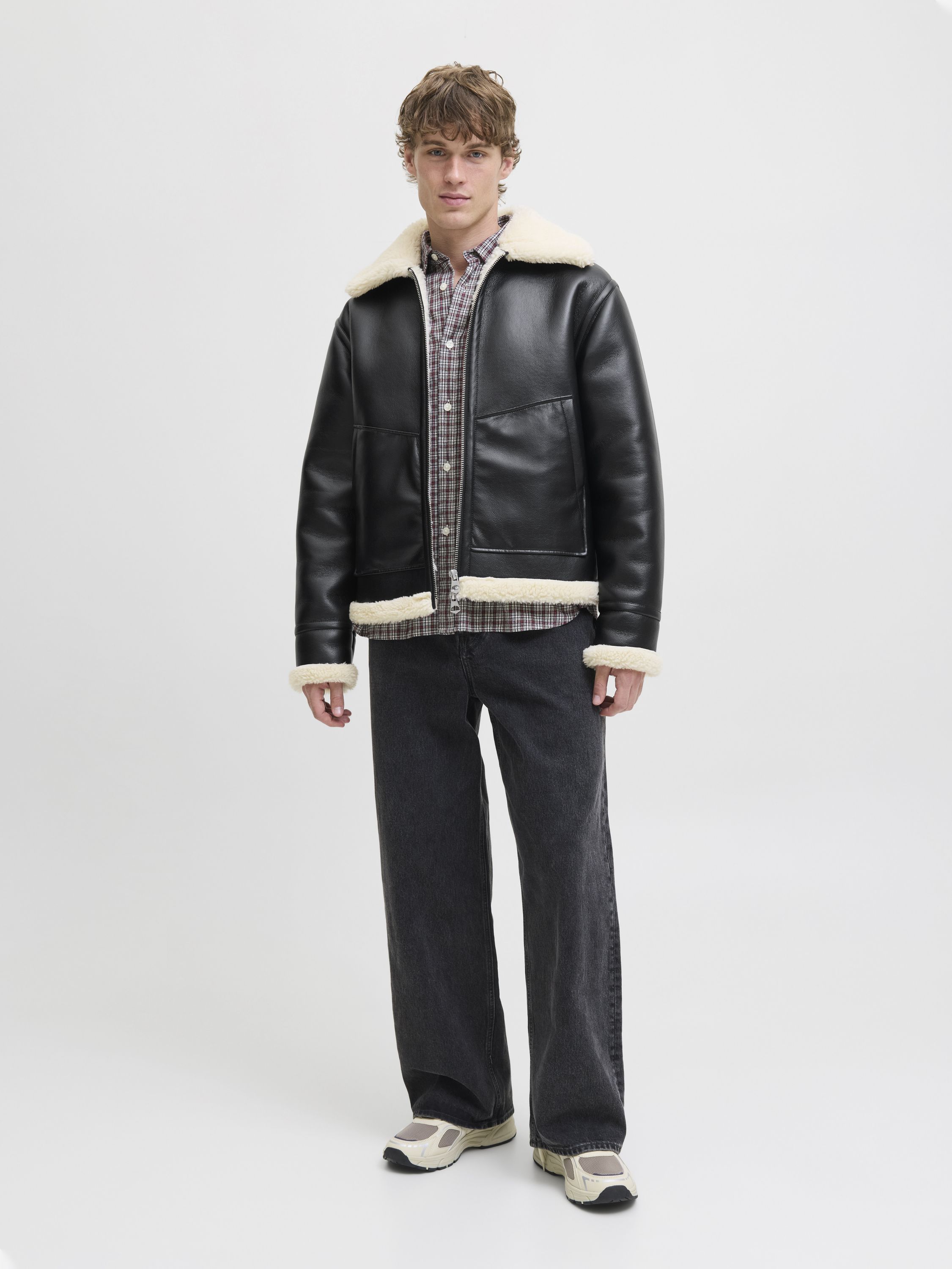 Fliegerjacke mit Teddykragen - Black - Schwarz