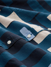 Hemdbluse mit Muster - 38404-teal geometric design - Blau