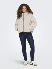 Teddyjacke mit Kapuze - Cloud Dancer/Toasted Coconut - Creme