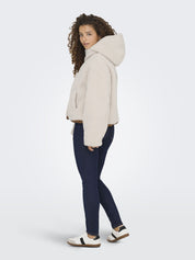 Teddyjacke mit Kapuze - Cloud Dancer/Toasted Coconut - Creme