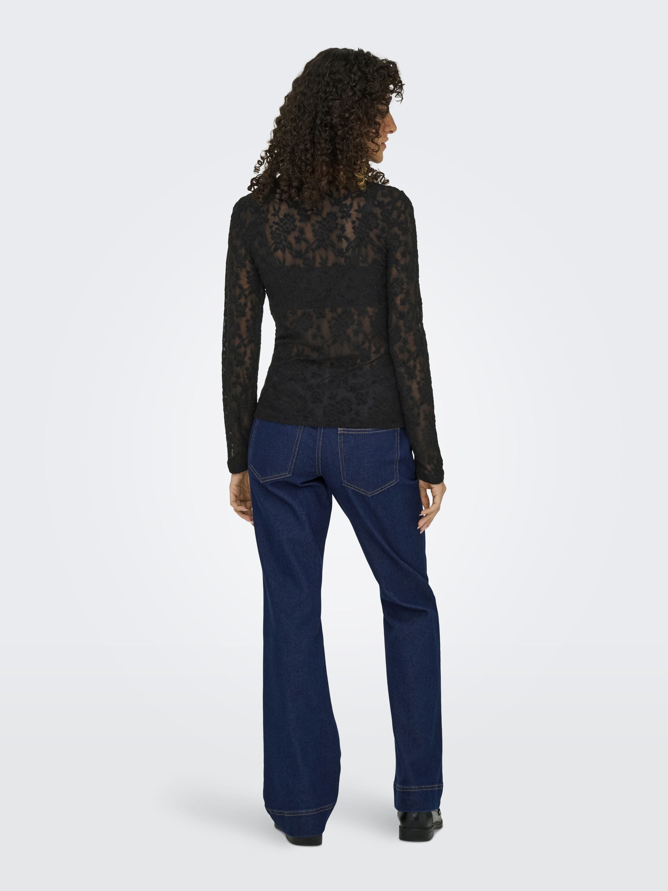 Langarmshirt mit Spitzen-Details - Black - Schwarz