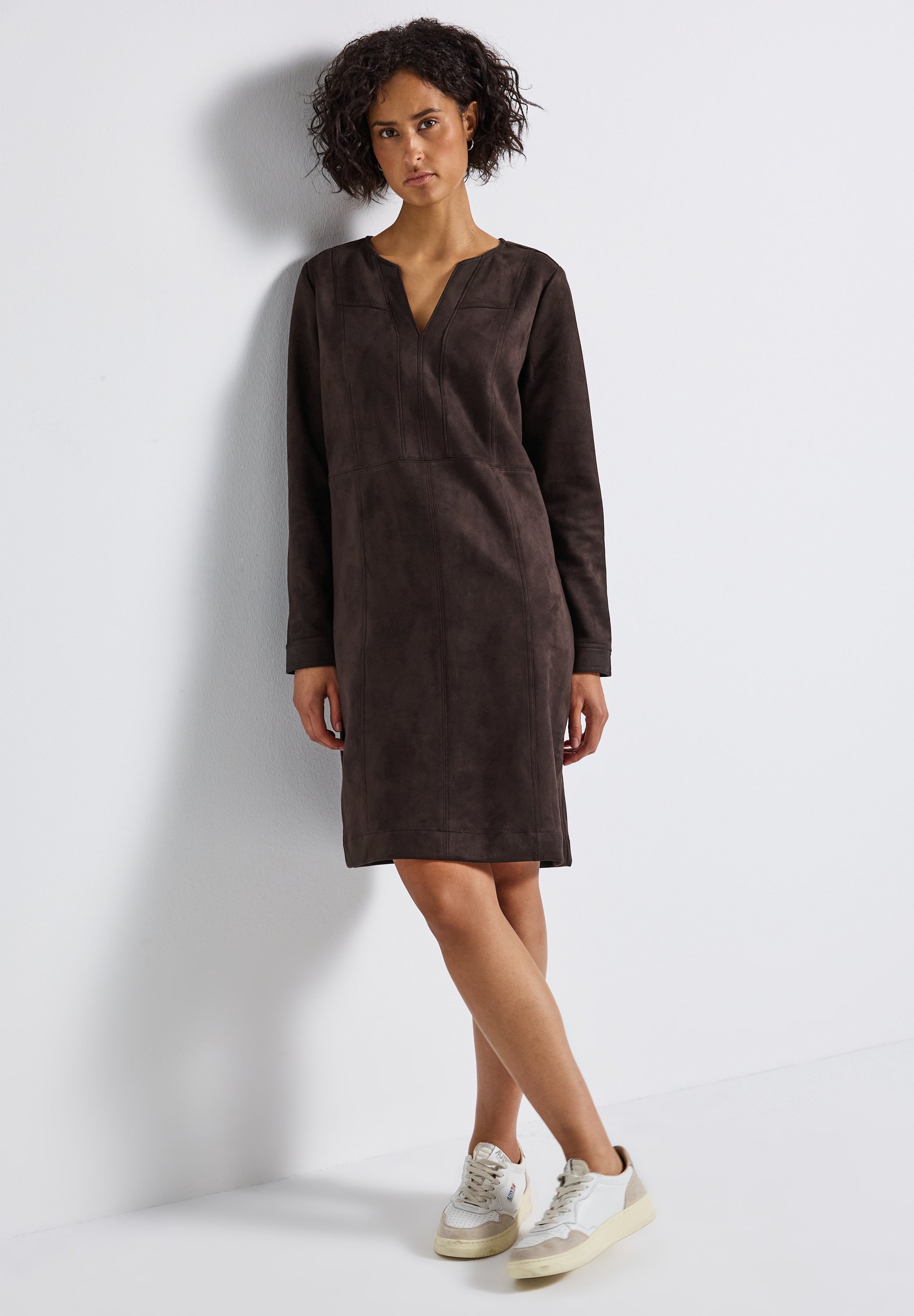 Velourskleid Midi mit V-Ausschnitt - 16866-deep roast brown - Braun