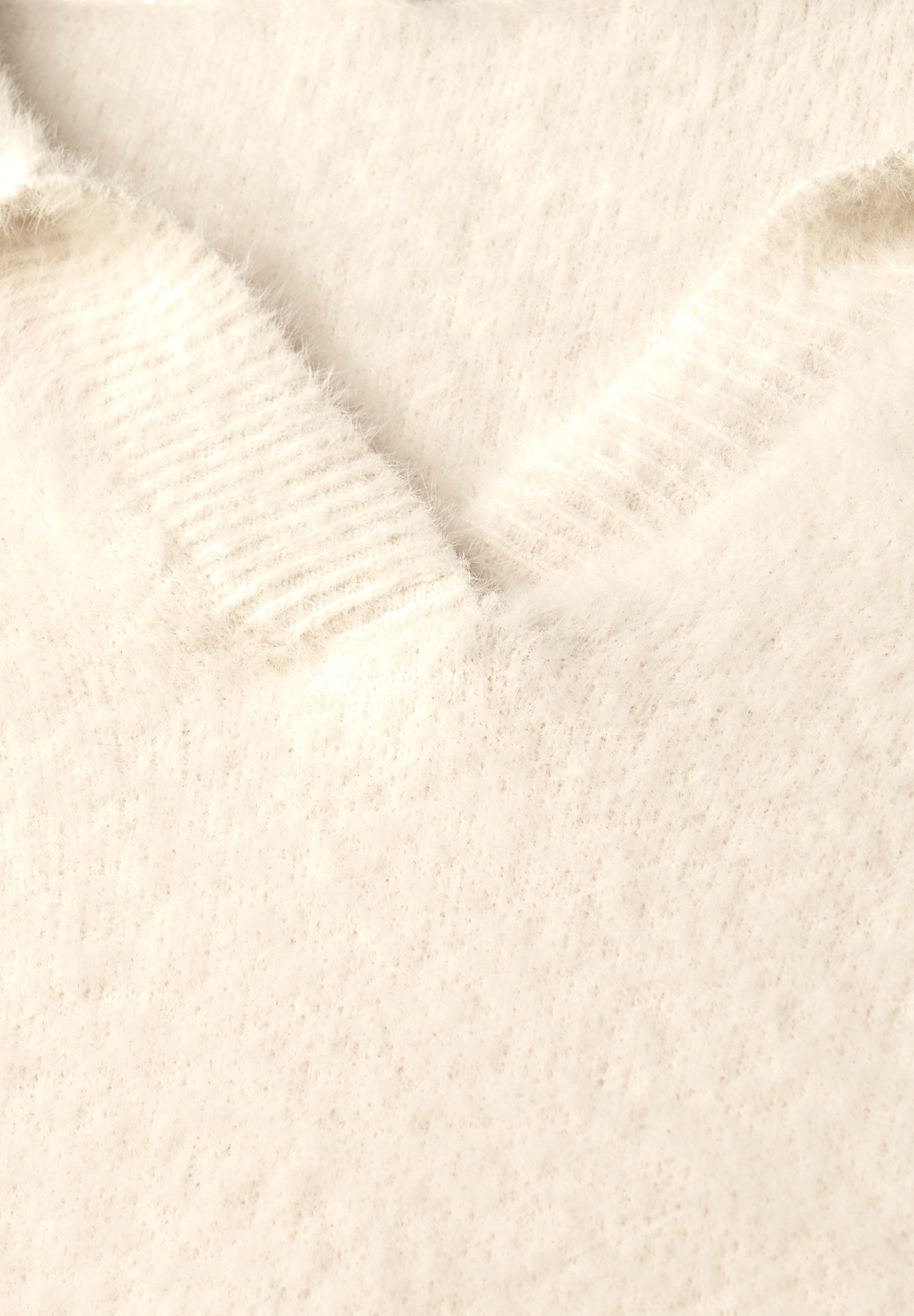 Pullover aus Federgarn - 16351-soft beige - Creme
