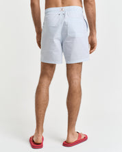 Badeshorts aus Seersucker - 457-FRESH BLUE - Blau