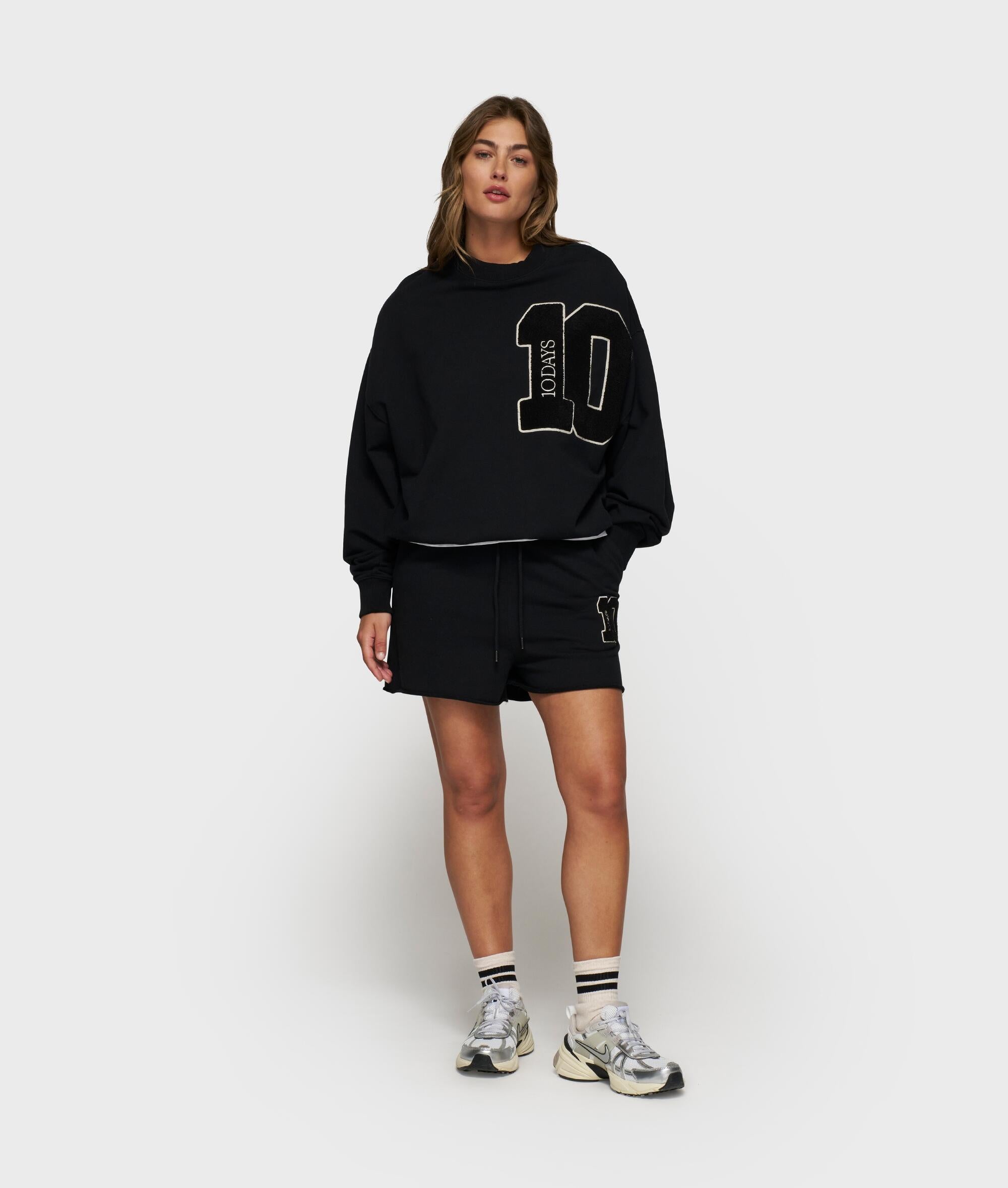 Sweatshirt oversized aus Baumwolle - 1012-black - Schwarz