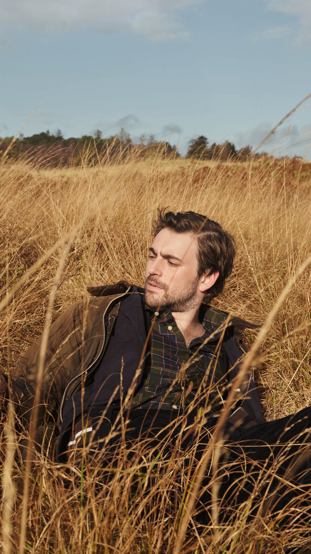 AW25_Barbour_L_T_Social_Tartan_1080x1920px_o._Logo4.jpg