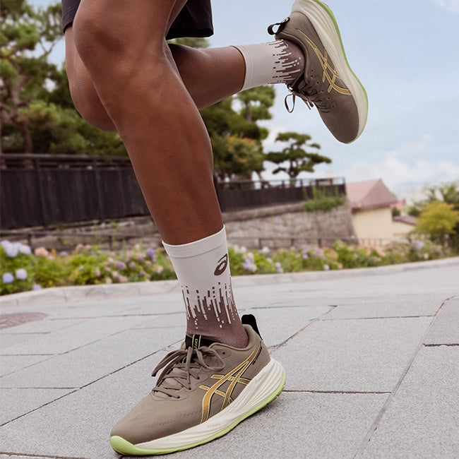 JR_0325_MdM_April_Sport_Asics.webp