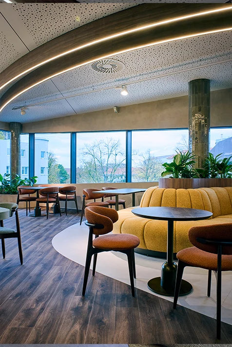 roofspot_lowres_carousel_07.webp